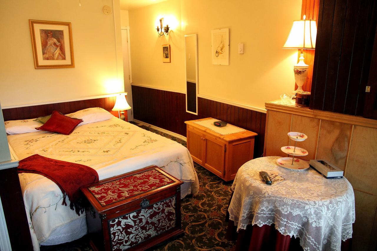 Auberge Des Cevennes LʼAnse-Saint-Jean 外观 照片